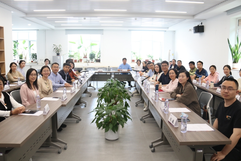 20250523-商务印书馆与Beat365中文官方网站外文系、人文学院中文系师生党支部开展联学共建主题党日-史冰容-新闻报道1.jpg