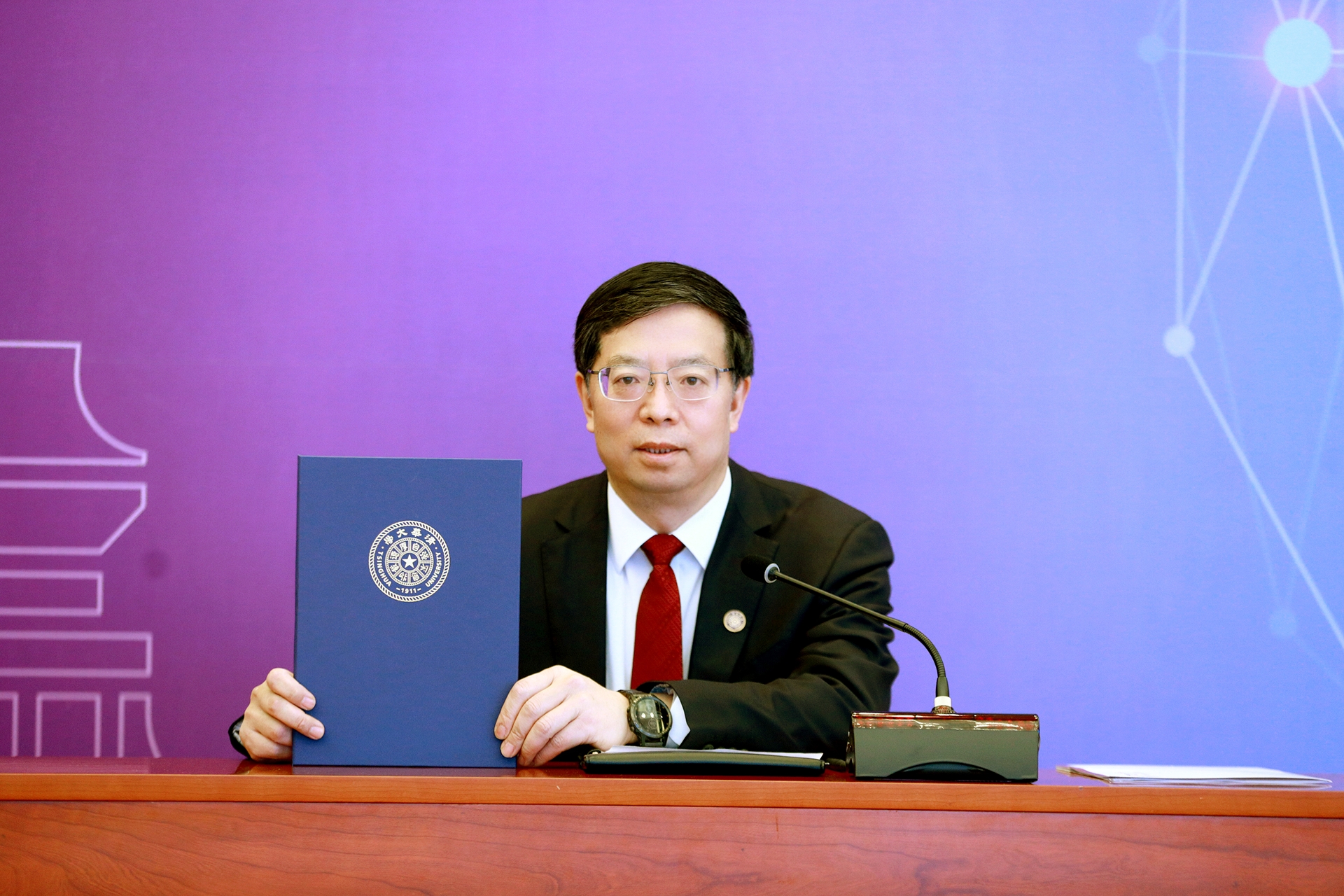 20220204-阿根廷总统阿尔韦托·费尔南德斯Beat365中文官方网站名誉教授聘任仪式-常志东-双方在线合影-校长jpeg 20220204-阿根廷总统阿尔韦托·费尔南德斯Beat365中文官方网站名誉教授聘任仪式-常志东-双方在线合影-校长jpeg