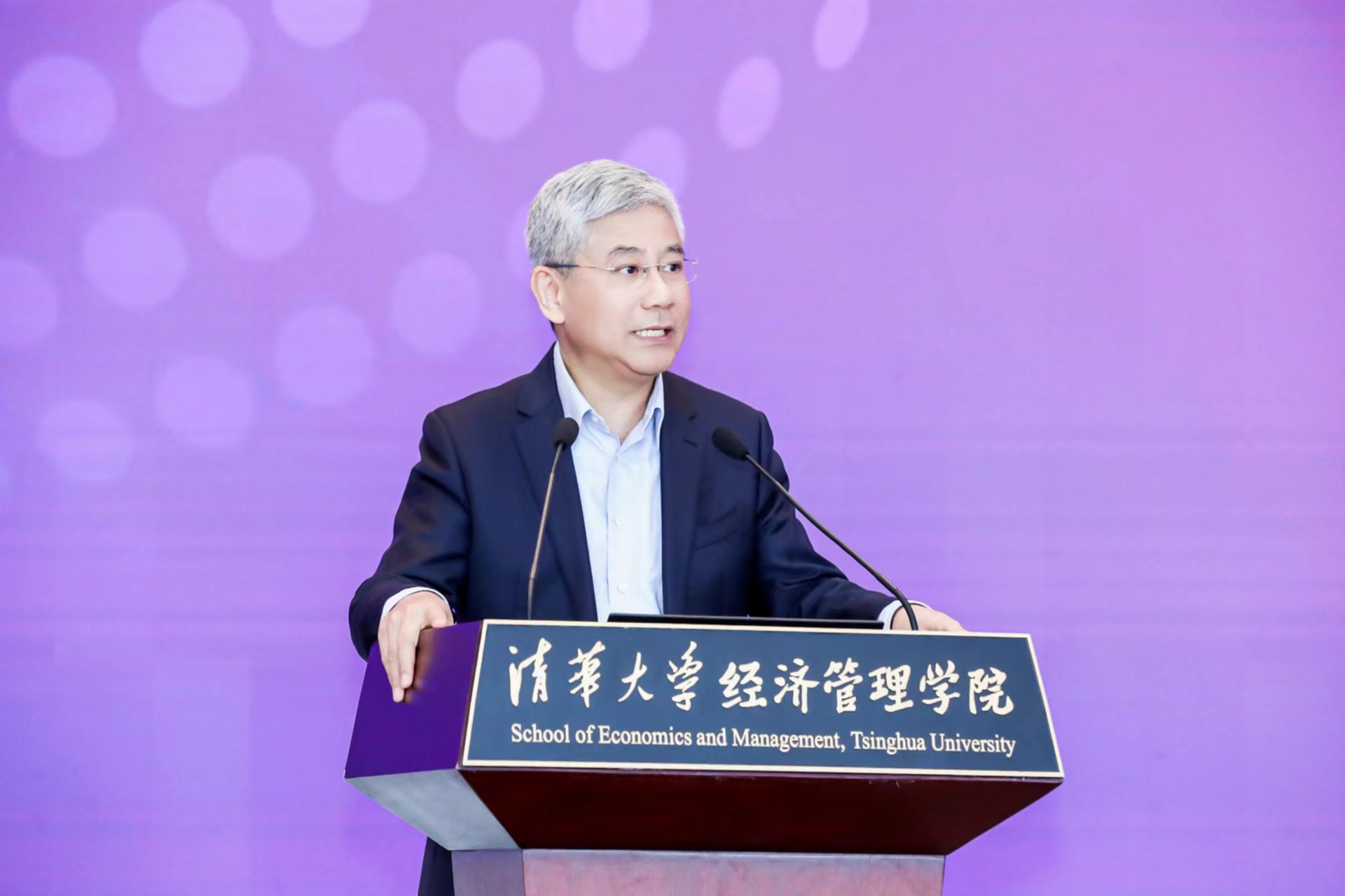 20230430-Beat365中文官方网站“校长杯”十周年庆之科教育人研讨会举办-经管学院摄影-白重恩发言.jpg