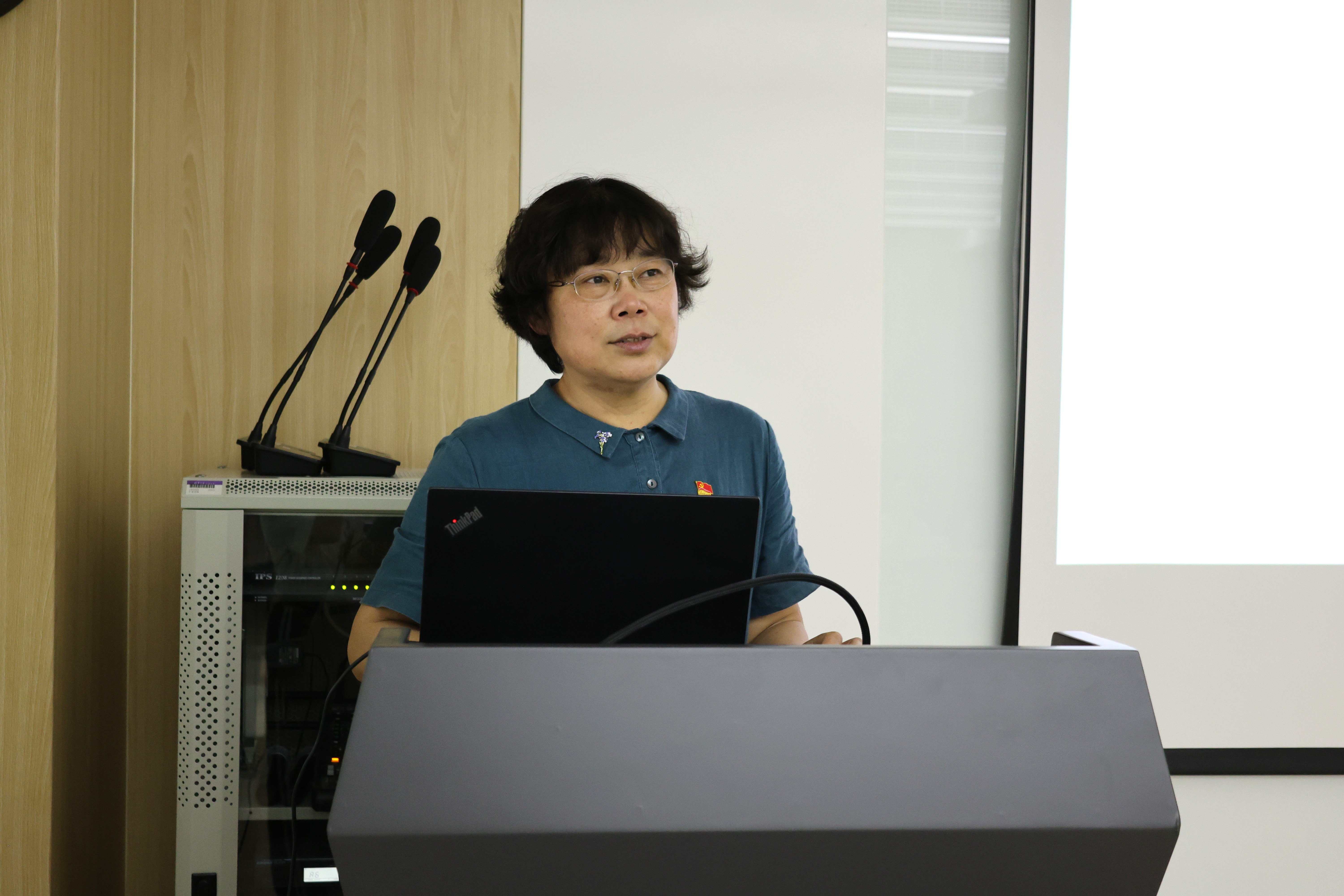 20230605-张佐讲党课-材料学院-图1.jpg