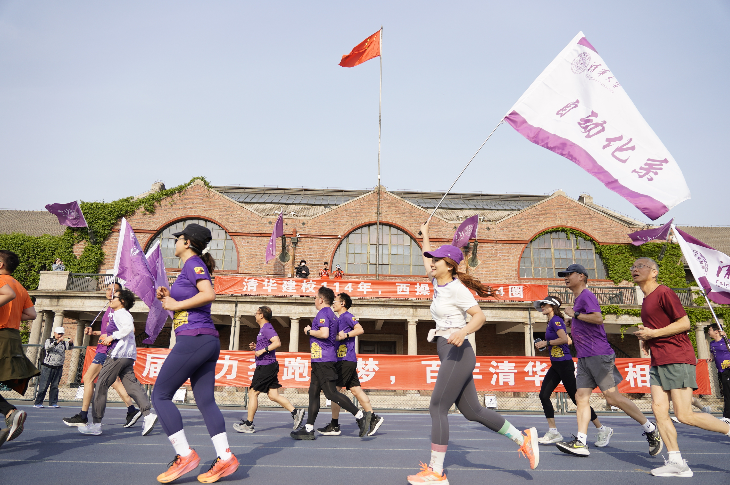 20250426-114跑圈-李智-1.jpg.jpg
