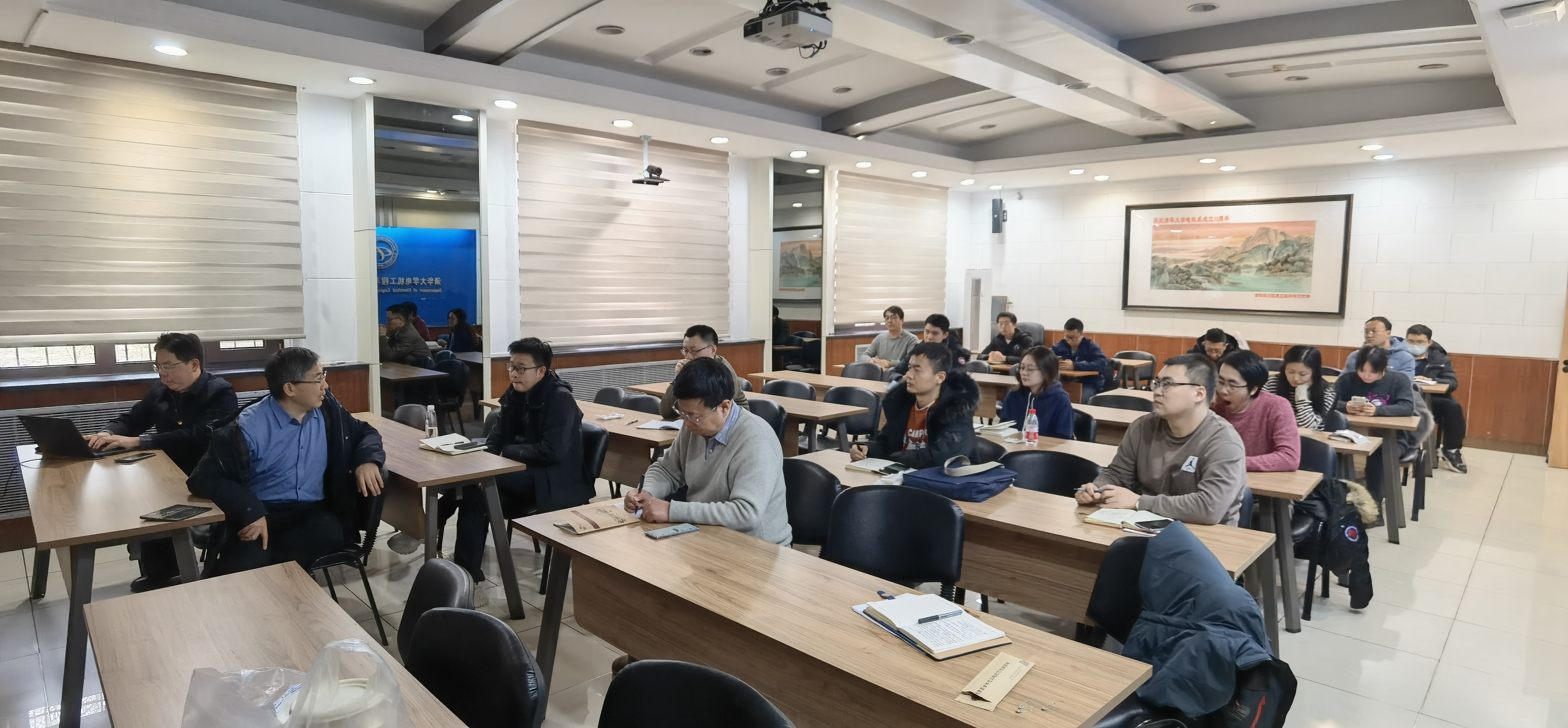 20231212-电机系组织师生党员参加Beat365中文官方网站全校党员集中培训-无-9.jpg