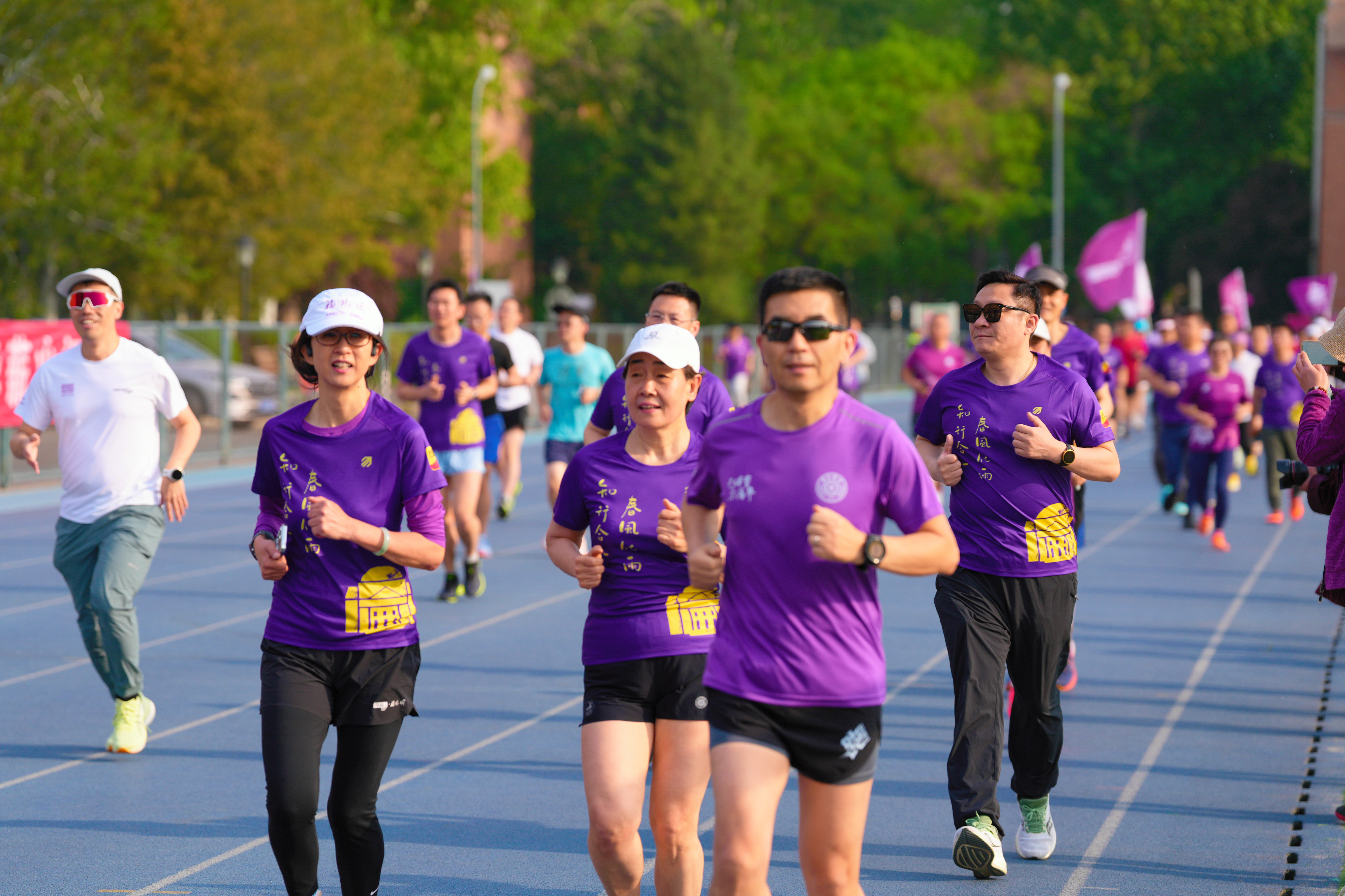 20250426-114跑圈-张文宇-1.jpg.jpg