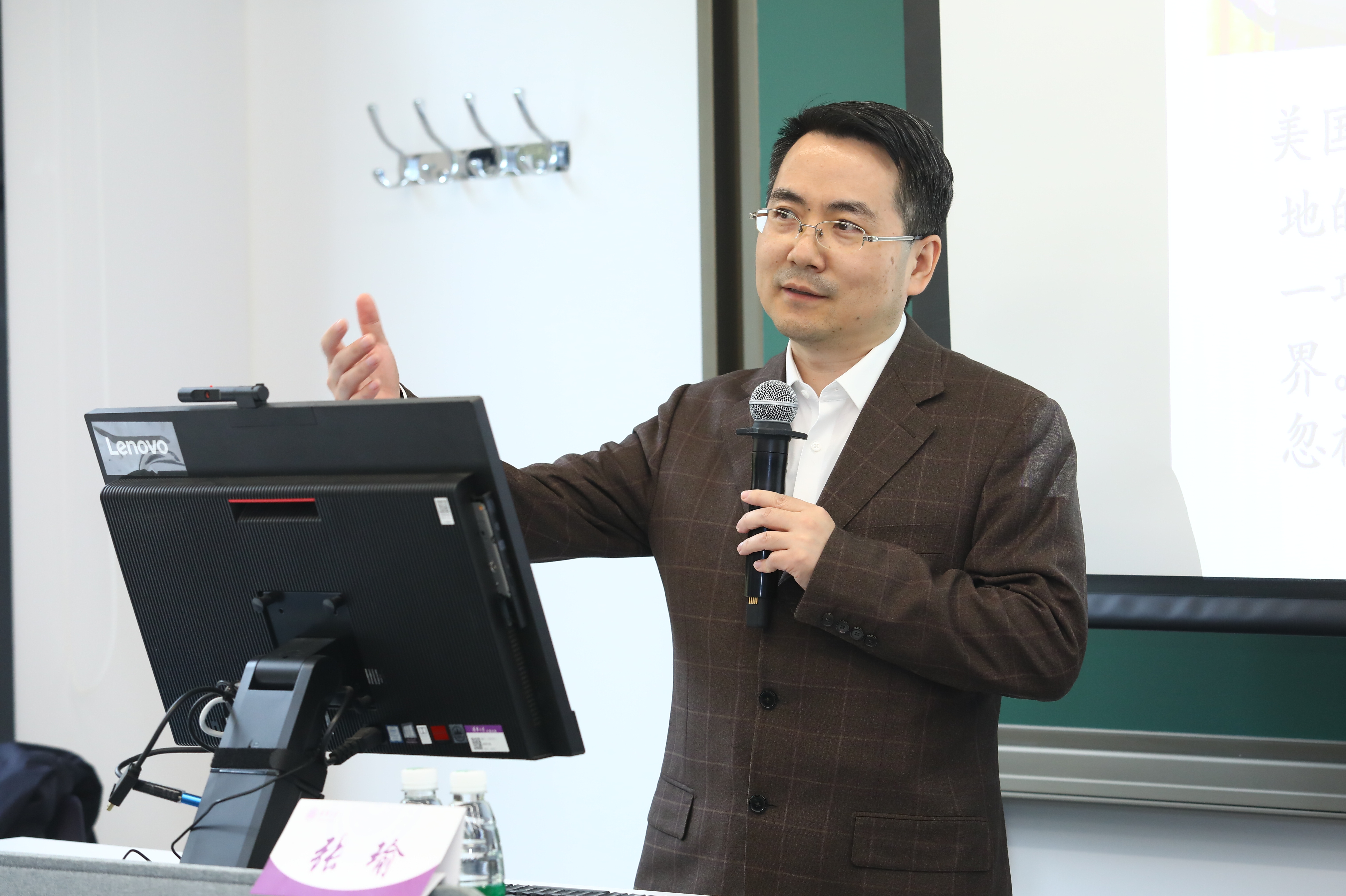 20230414-组织员重点难点突破培训班-组织部-现场授课.JPG