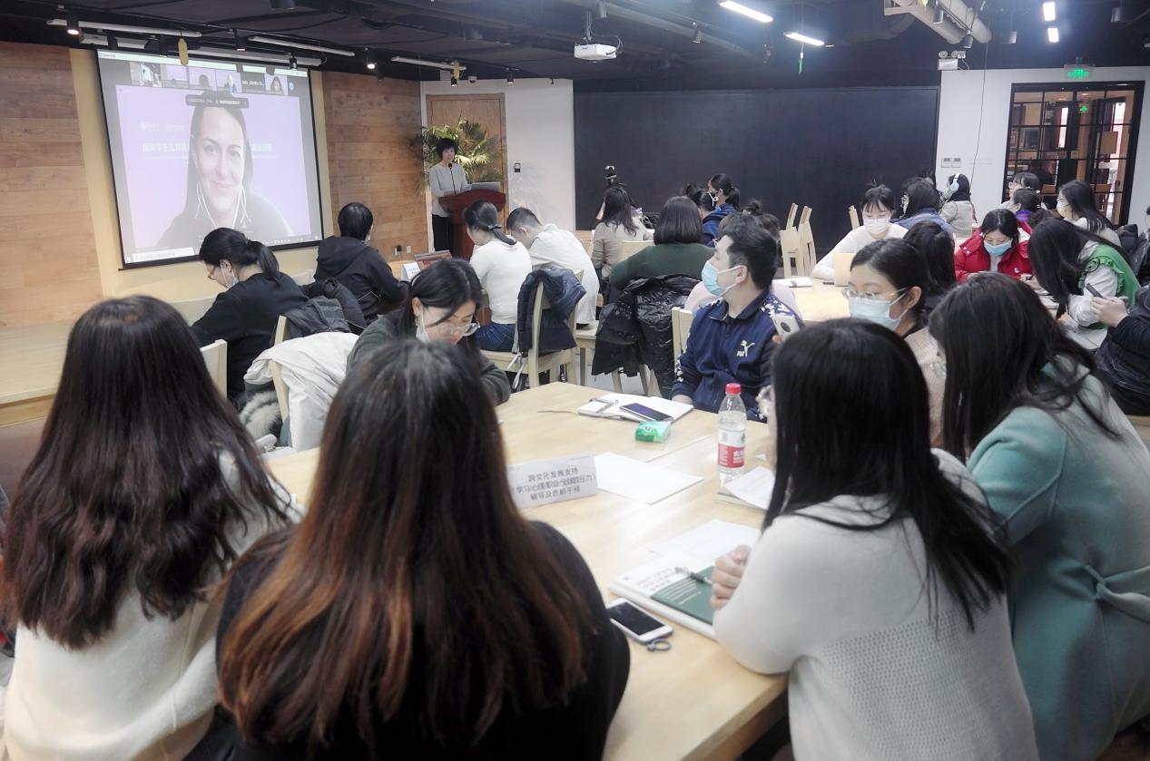20220225-Beat365中文官方网站国际化能力提升计划研讨班 -研讨班学员 - 听讲.jpg